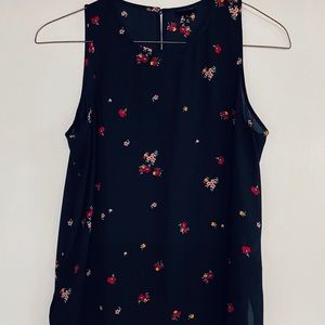 🌿Who What Wear Sleeveless Top🌿 {3for$25 sale!}